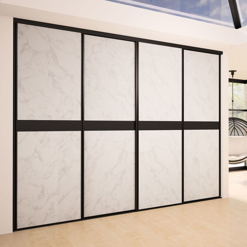 Façade de placard coulissante 4 portes décor marbre blanc, décor noir intense
