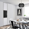 Façade de placard pivotante 1 porte décor blanc mat, décor noir intense