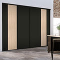 Façade de placard coulissante 4 portes décor acacia clair, décor noir intense