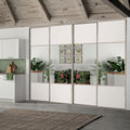 Façade de placard coulissante 4 portes décor blanc mat, miroir argent